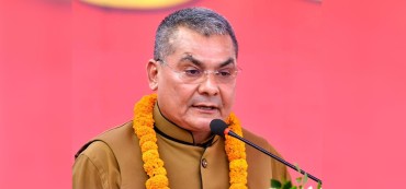 दुर्गा प्रसाईंले पार्टी खोल्ने